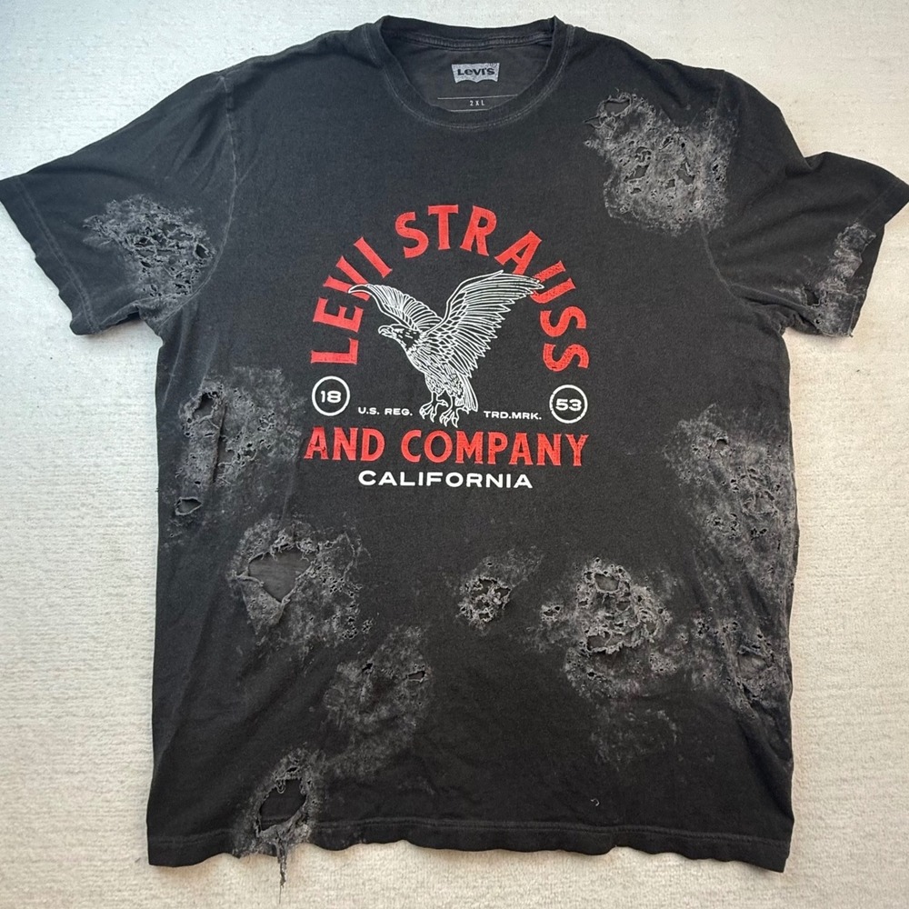Levi Strauss THRASHED Distressed  Graphic T Shirt Men Size 2x holes stains rips‎
